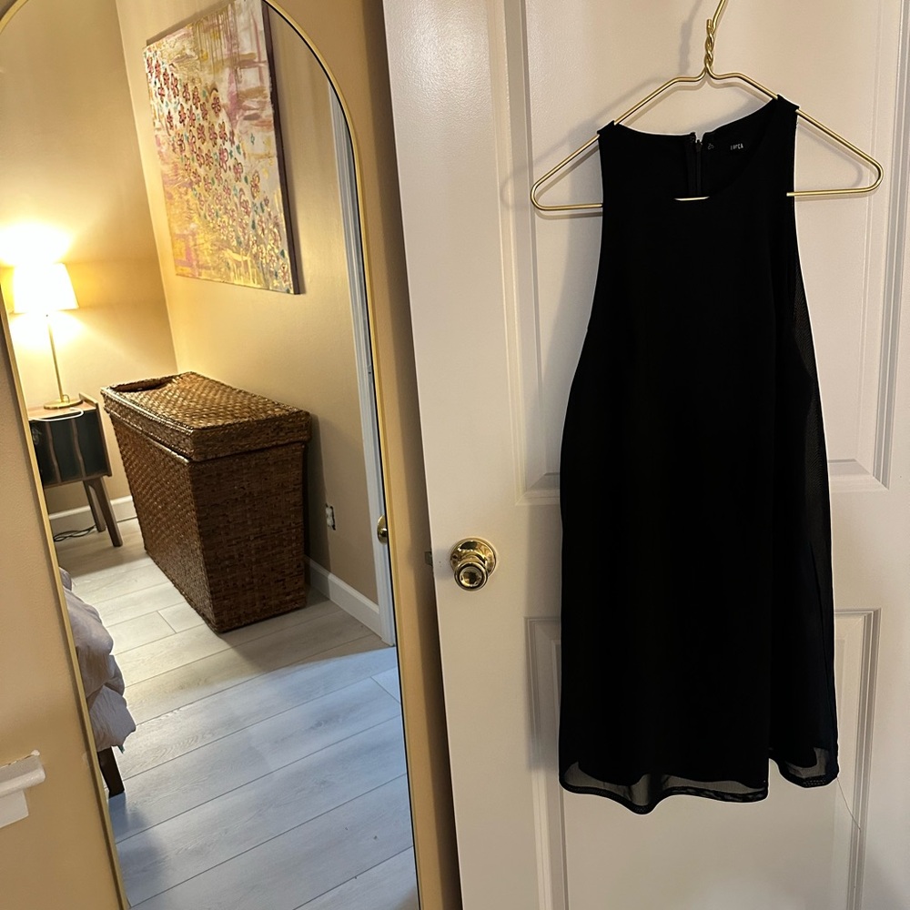 Elegant Black Sleeveless Dress